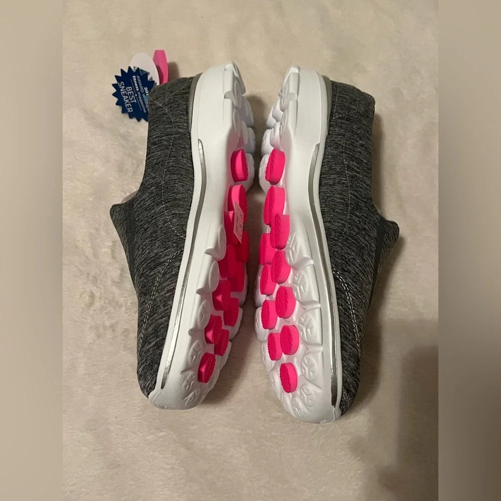 Skechers easy slip